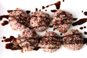 Cherry Macaroons by @JesseLWellness #macaroons