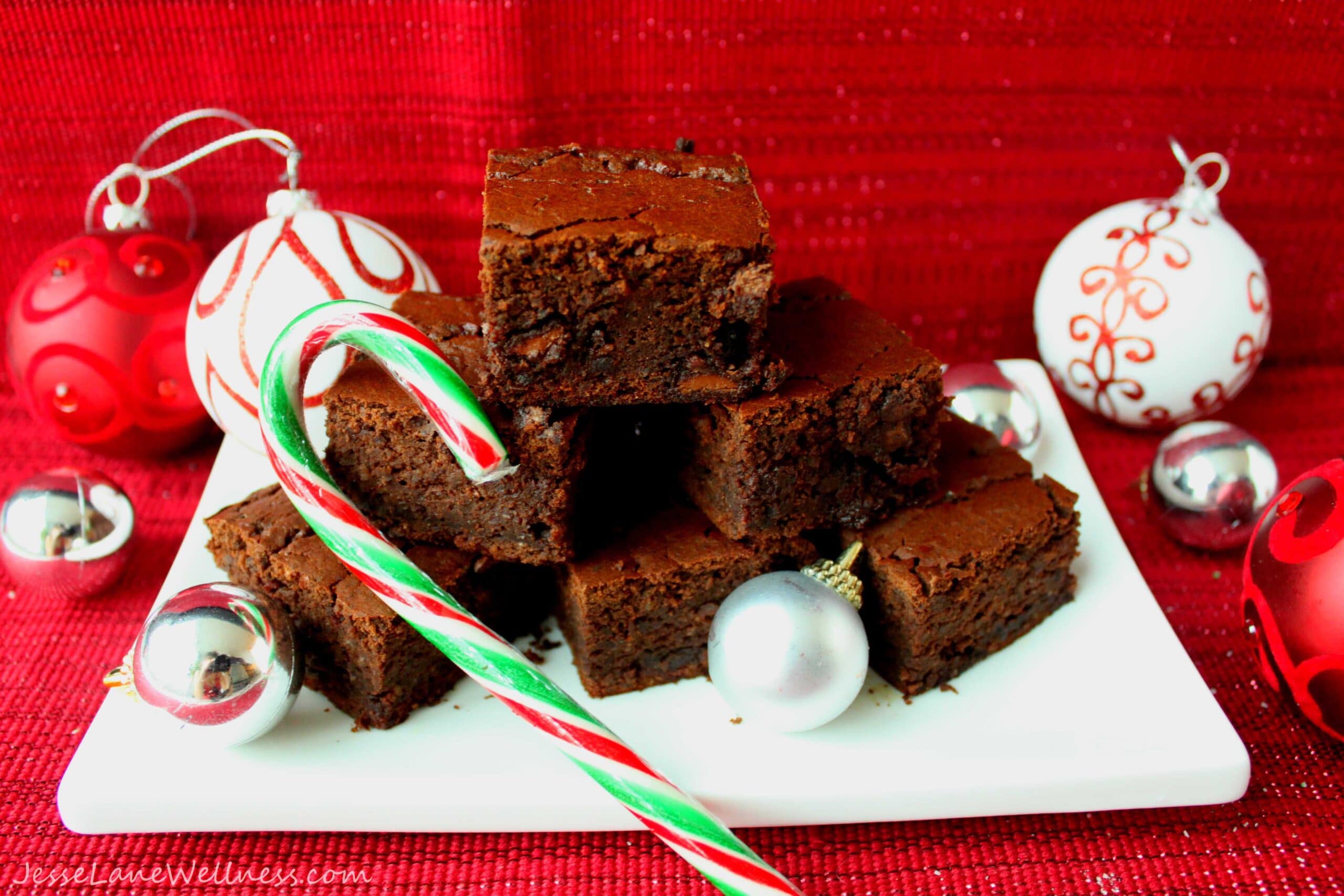 Black Bean Brownies by @JesseLaneWellness #glutenfree #brownies