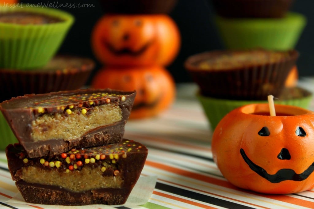 Healthy Peanut Butter Cups by @JesseLWellness #healthy