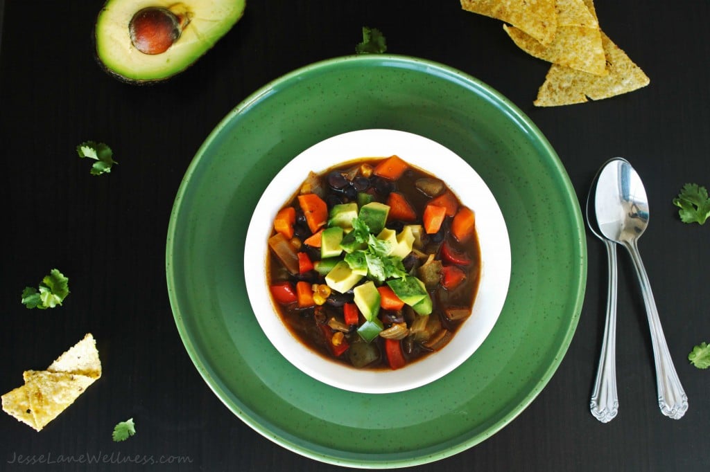 Spicy Black Bean Soup by @jesselwellness #recipe #vegetarian