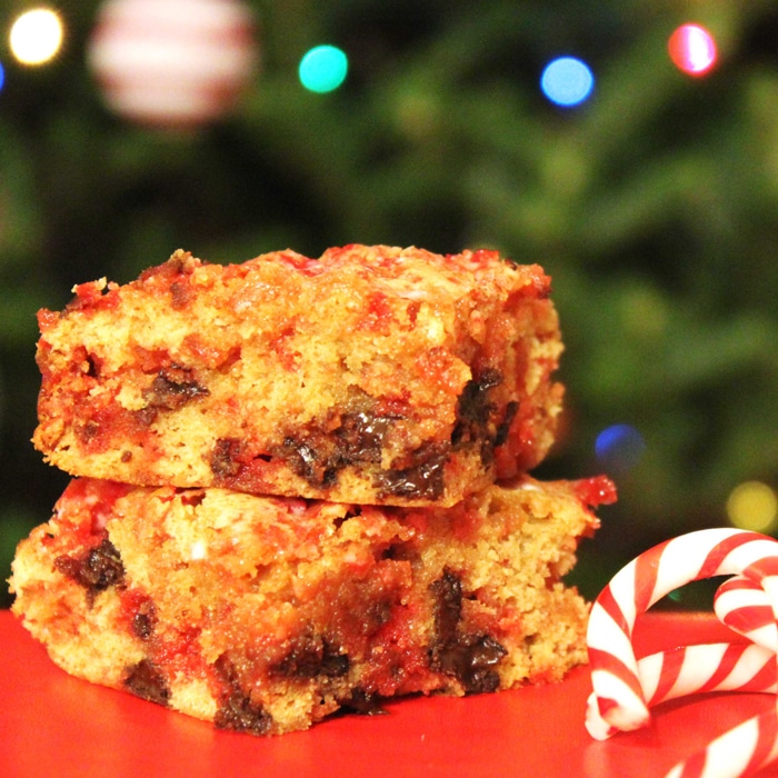 Holiday Candy Cane Blondies by @JesseLWellness #candycane