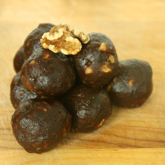 Gooey Gingerbread Protein Balls by Jesse Lane Wellness #gingerbread #vegan