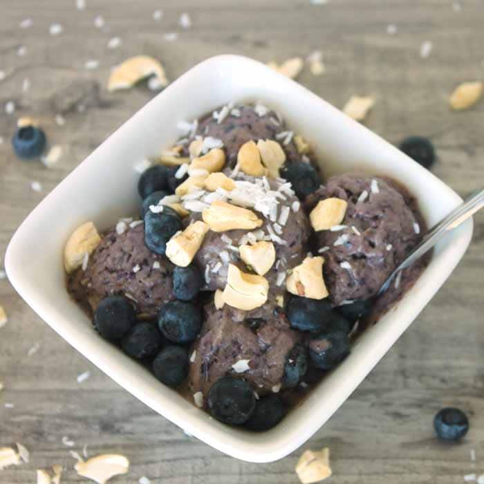 Vegan Blueberry Ice Cream Recipe by @jesselwellness