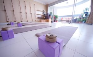 Why Everyone Should Be Meditating In the Morning on @jesselwellness #morning