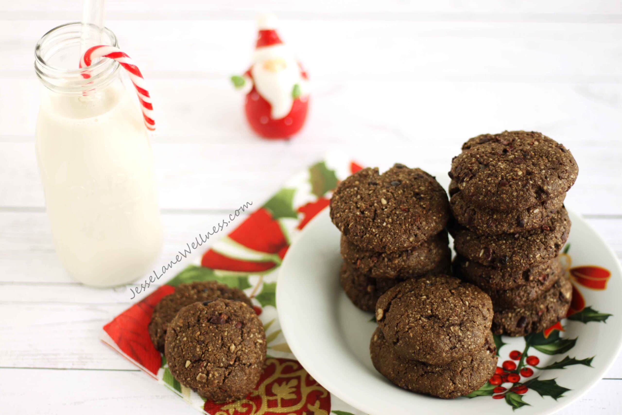 Double Chocolate Peppermint Cookies by @jesselwellness #peppermint #dairyfree