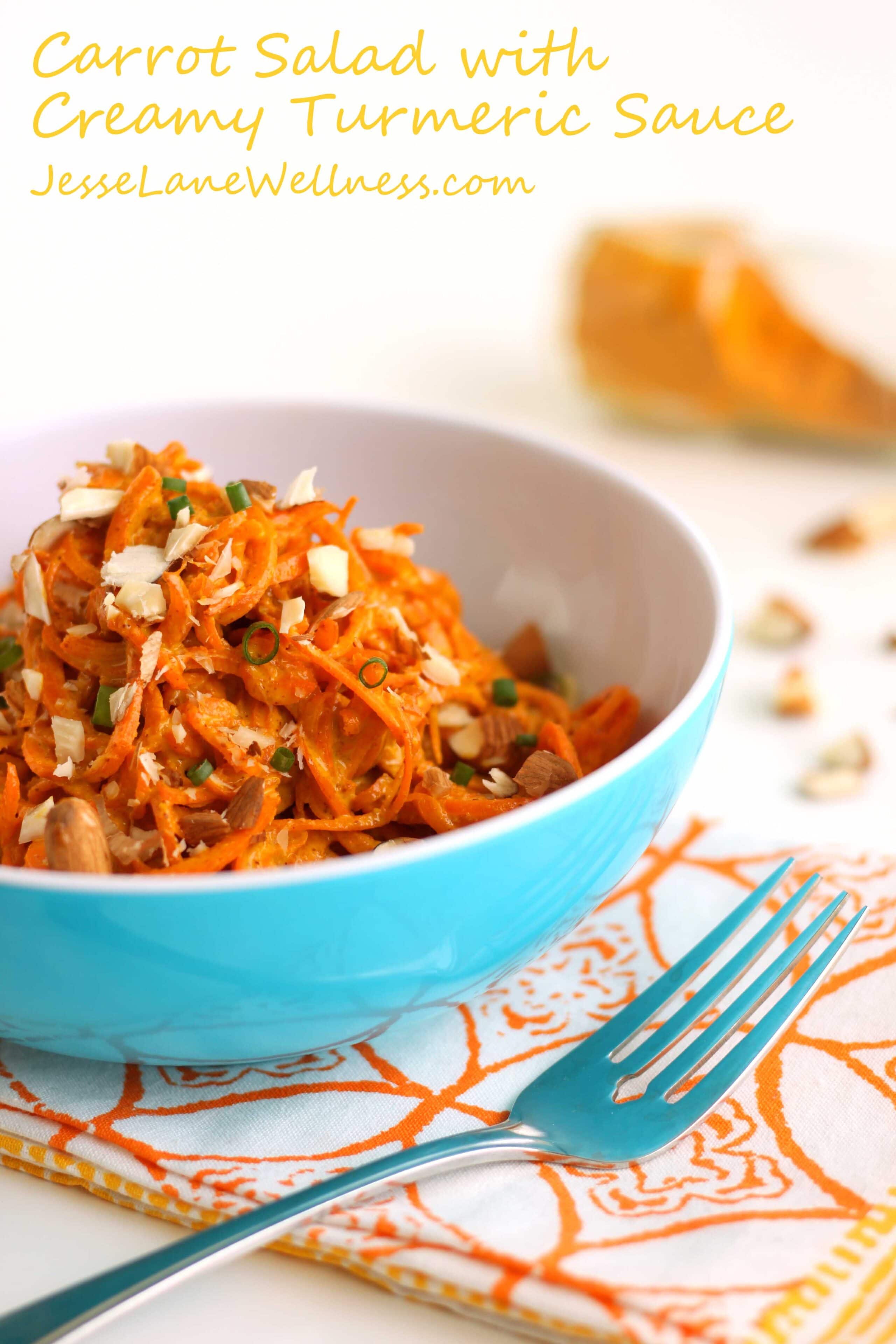 Carrot Salad with Creamy Turmeric Sauce by @jesselwellness #carrot #healthysalad