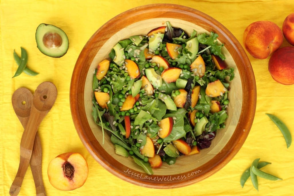 Summer Pea Peach Salad by @jesselwellness #summersalad #freshsalad