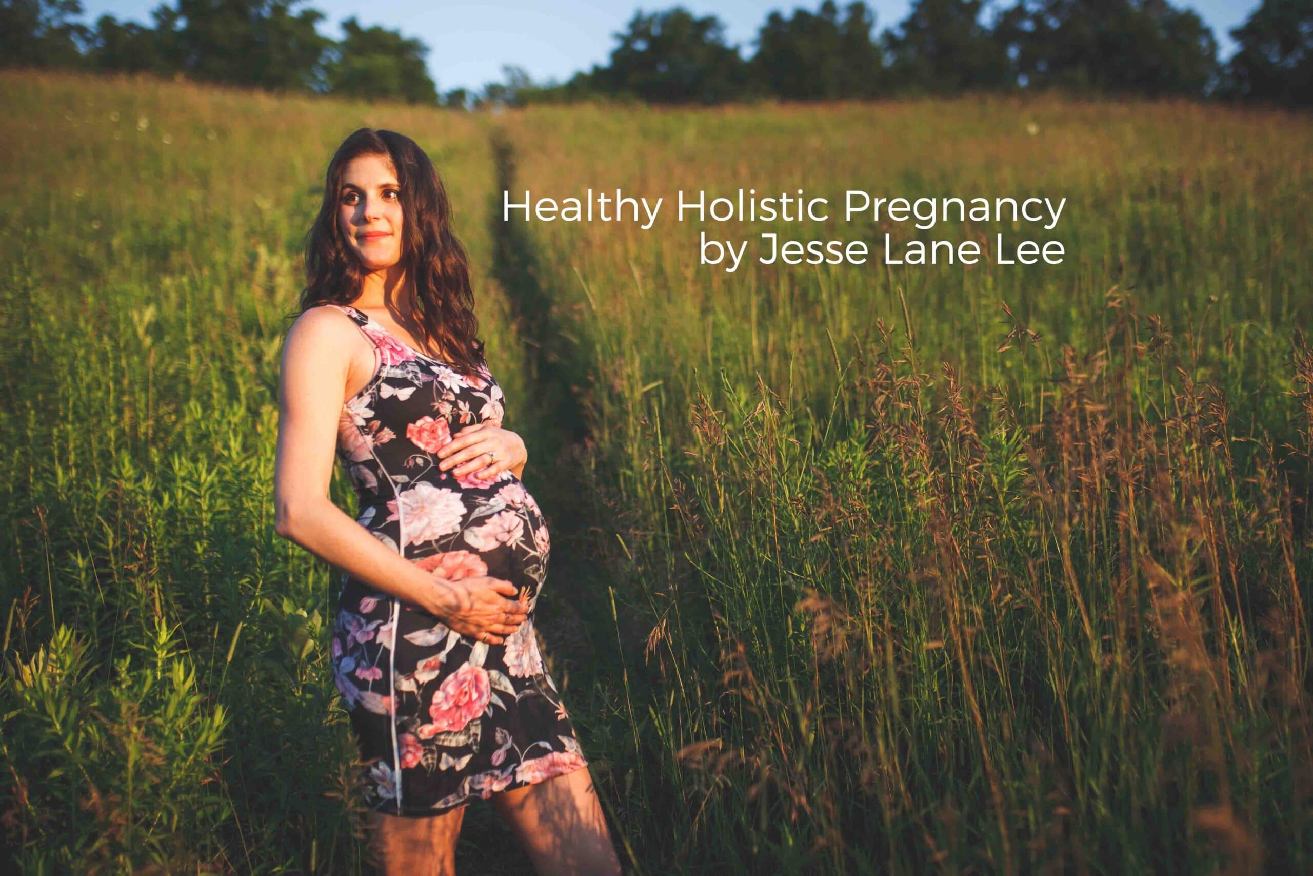 Healthy Holistic Pregnancy by @jesselwellness #healthypregnancy #happypregnancy