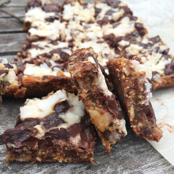 Healthy Magic Squares on @jesselwellness #healthydessert #dairyfreedessert