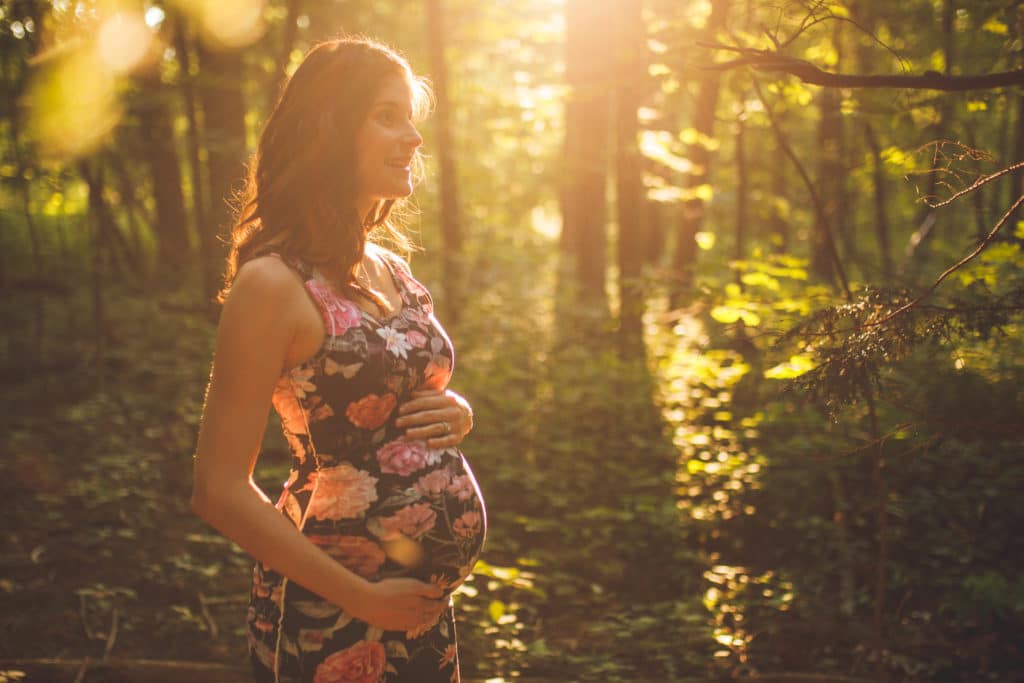 My 3 favourite holistic pregnancy books by @jesselwellness #holisticpregnancy #pregnancybooks