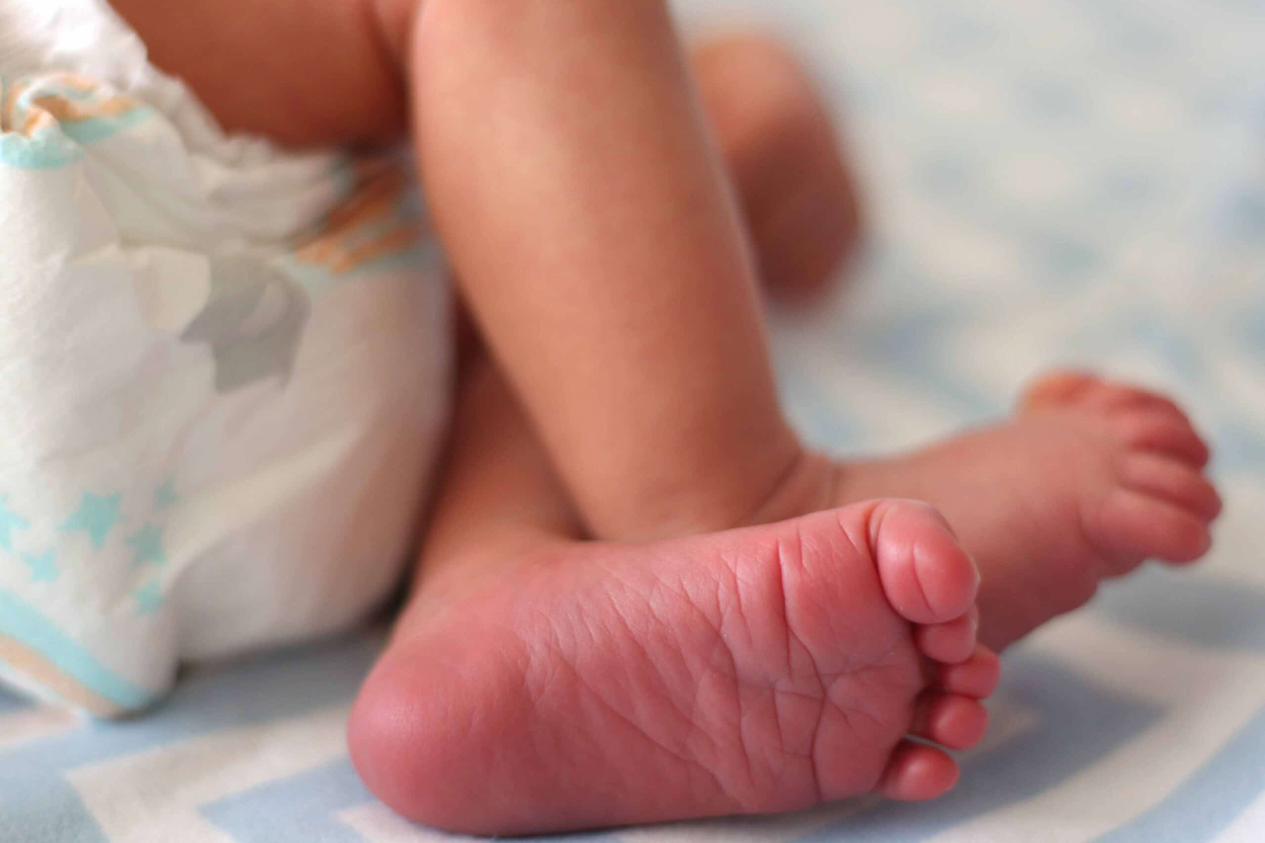 My Birth Story by @jesselwellness #baby #babyfeet