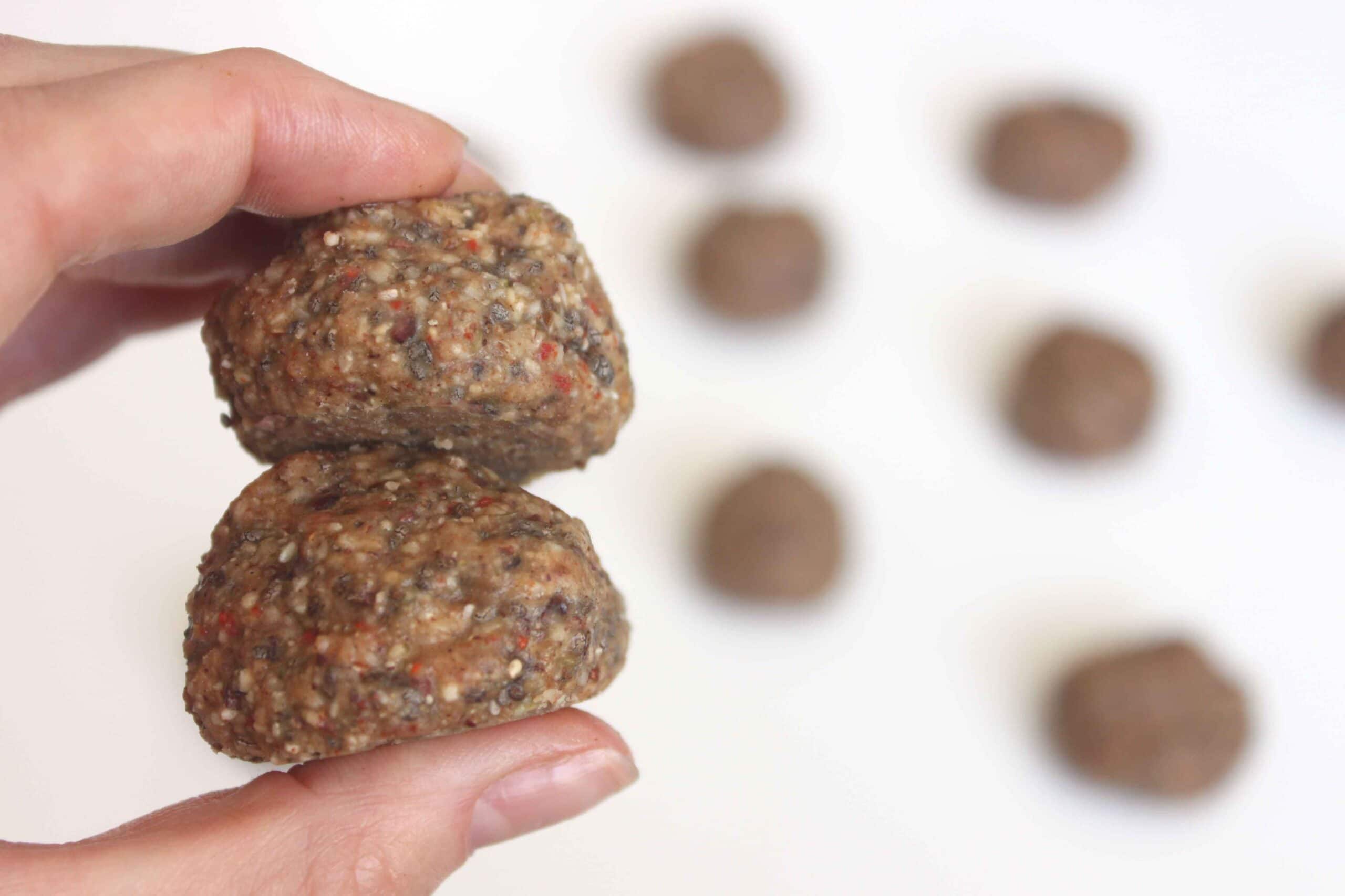 Energy Boosting Fat Balls by @jesselwellness #energybooster #healthysnack