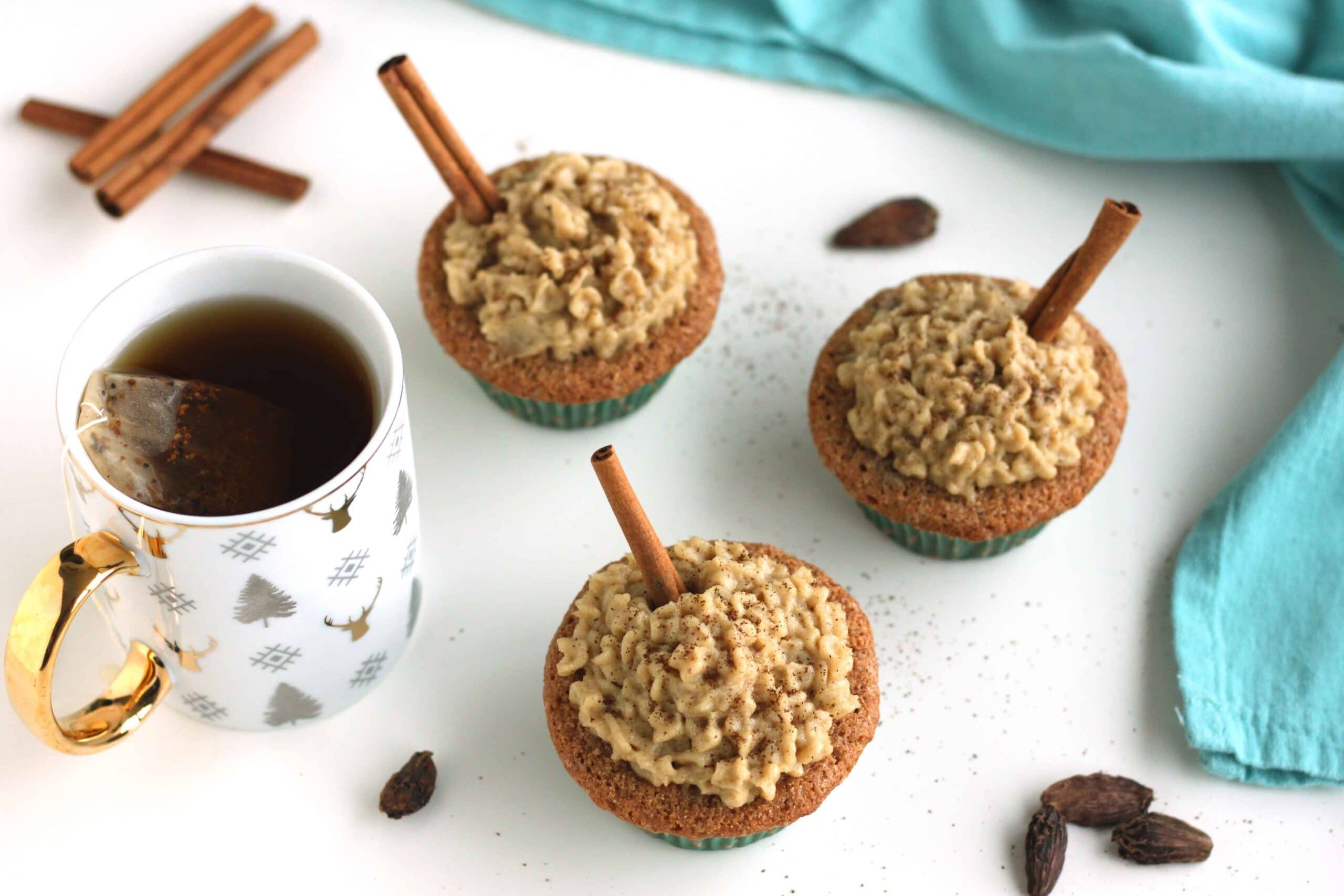 Dairy Free Chai Spice Cupcakes by @jesselwellness #cupcakes #chai