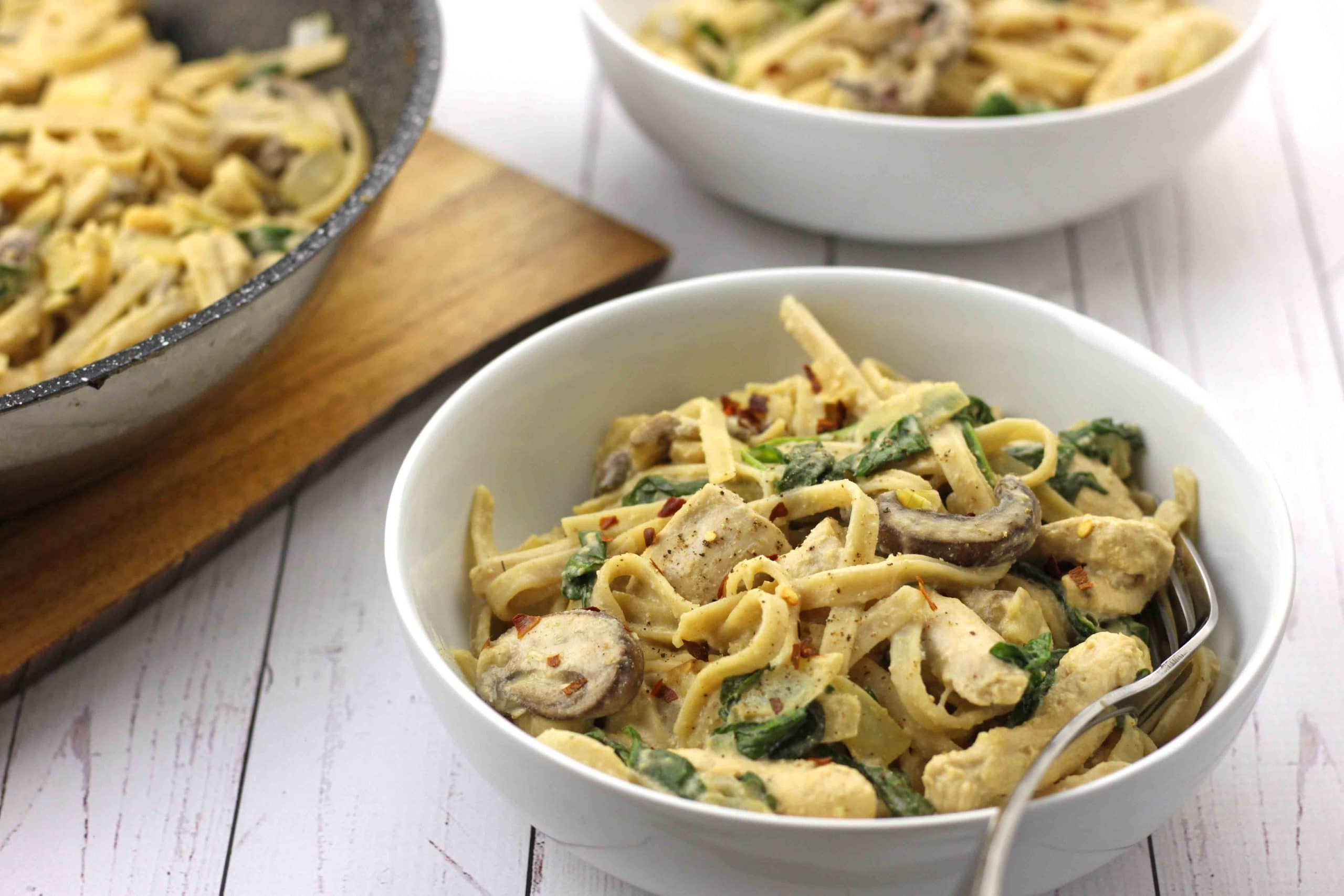 Dairy-Free Chicken Alfredo Pasta by Jesse Lane Lee #chickenpasta