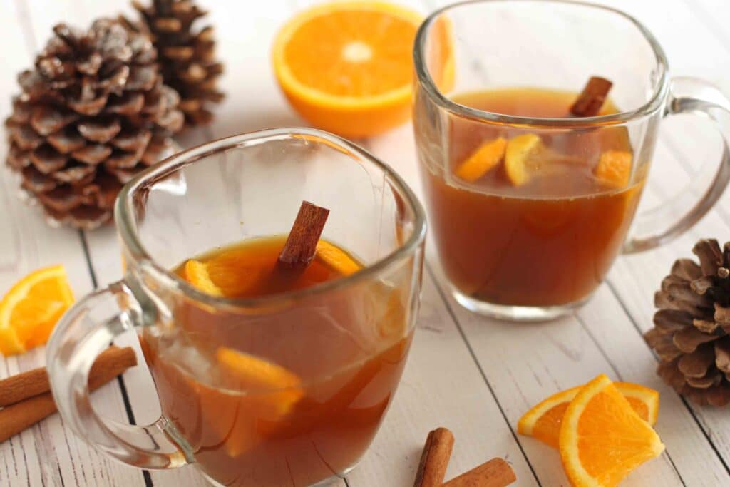 Gingerbread Orange Hot Toddy Cocktail by @jesselwellness