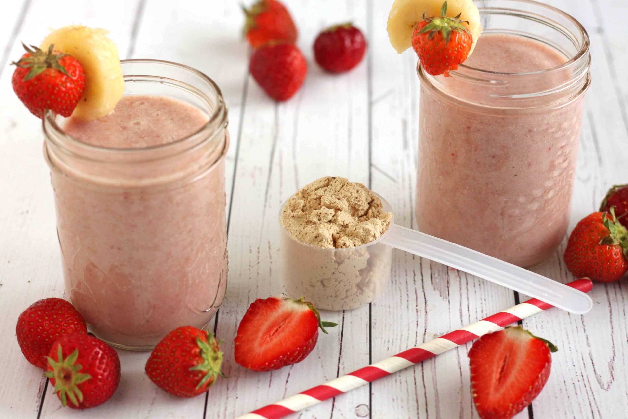 Strawberry Banana Smoothie by Jesse Lane Wellness