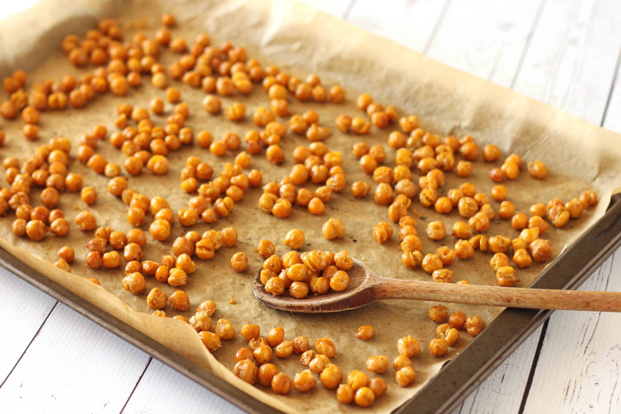 Salt & Vinegar Crispy Chickpeas by Jesse Lane Wellness