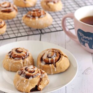 Spelt Cinnamon Rolls with Vanilla Maple Glaze Recipe by @jesselwellness