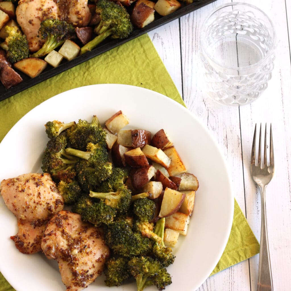 Honey Mustard Sheet Pan Chicken Thighs and New Potatoes with Roasted Broccoli by @jesselwellness square