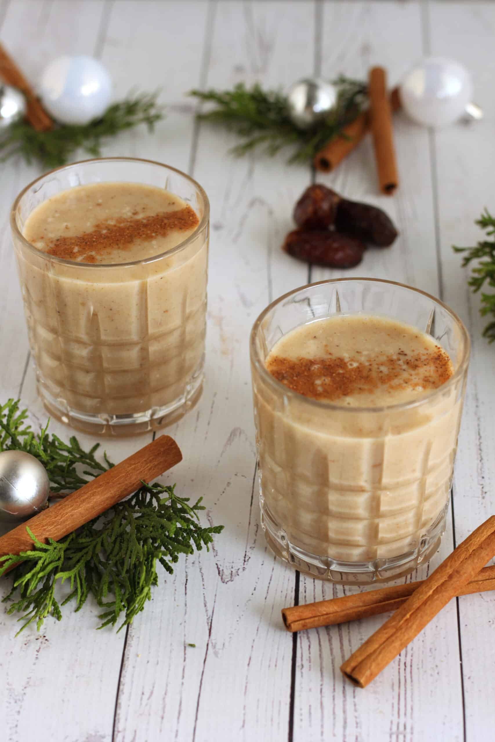 Vegan Eggnog Smoothie Recipe by @jesselwellness